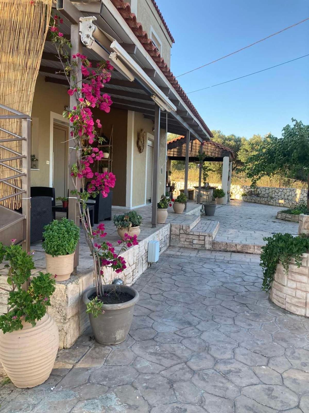 Villeta Nikol “Νηνεμία” Lixouri Exteriör bild